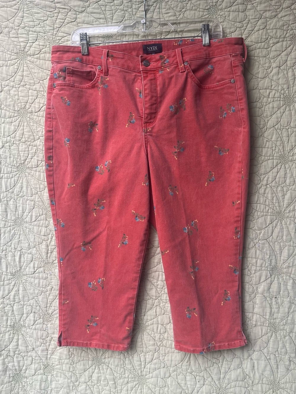 Red Floral Capris